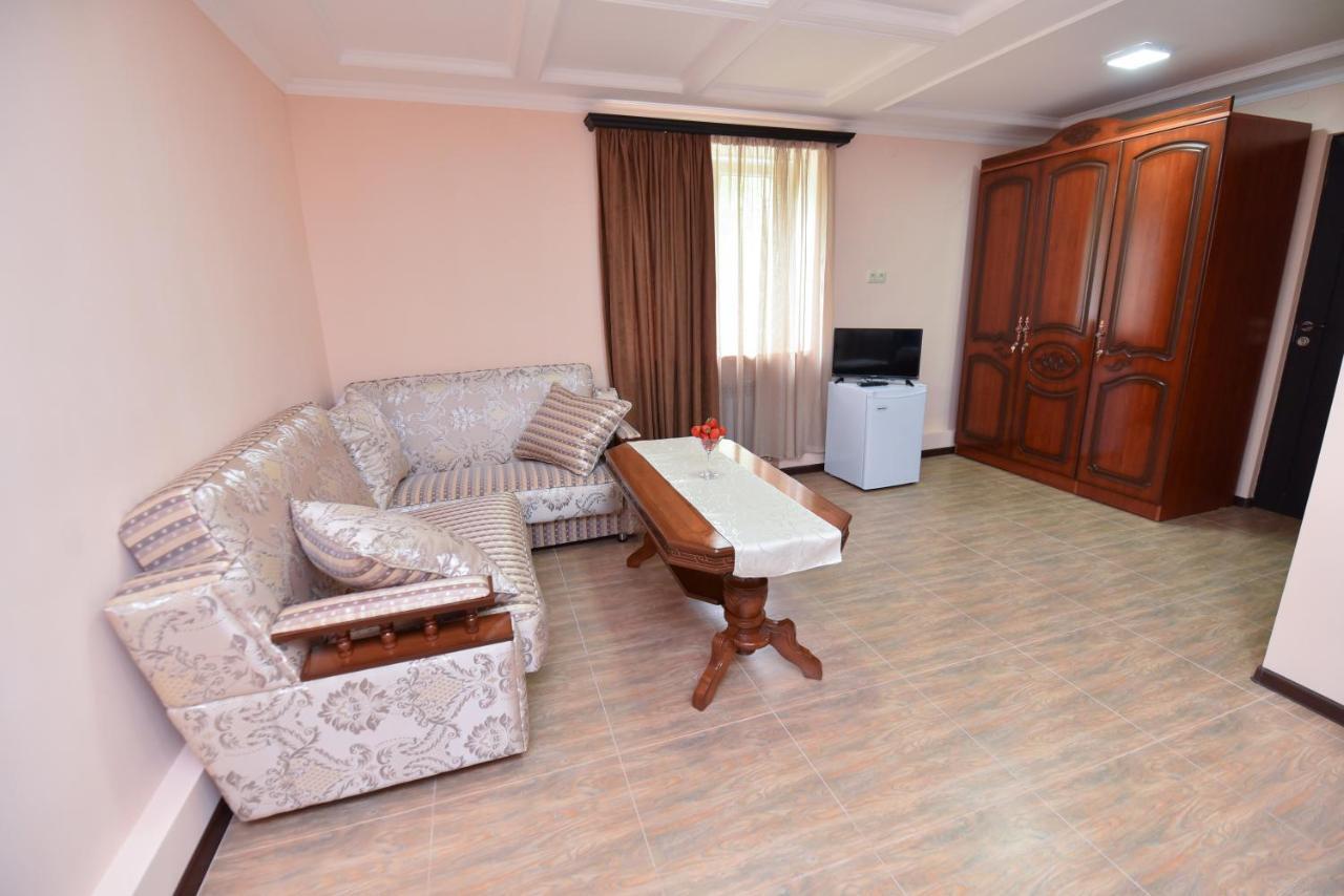Old City Hotel Alaverdi Exterior photo